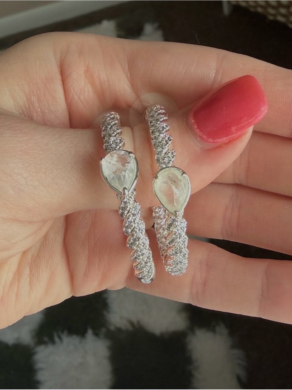Bomb Party Resort Wear Earrings - Picture 3 of 5